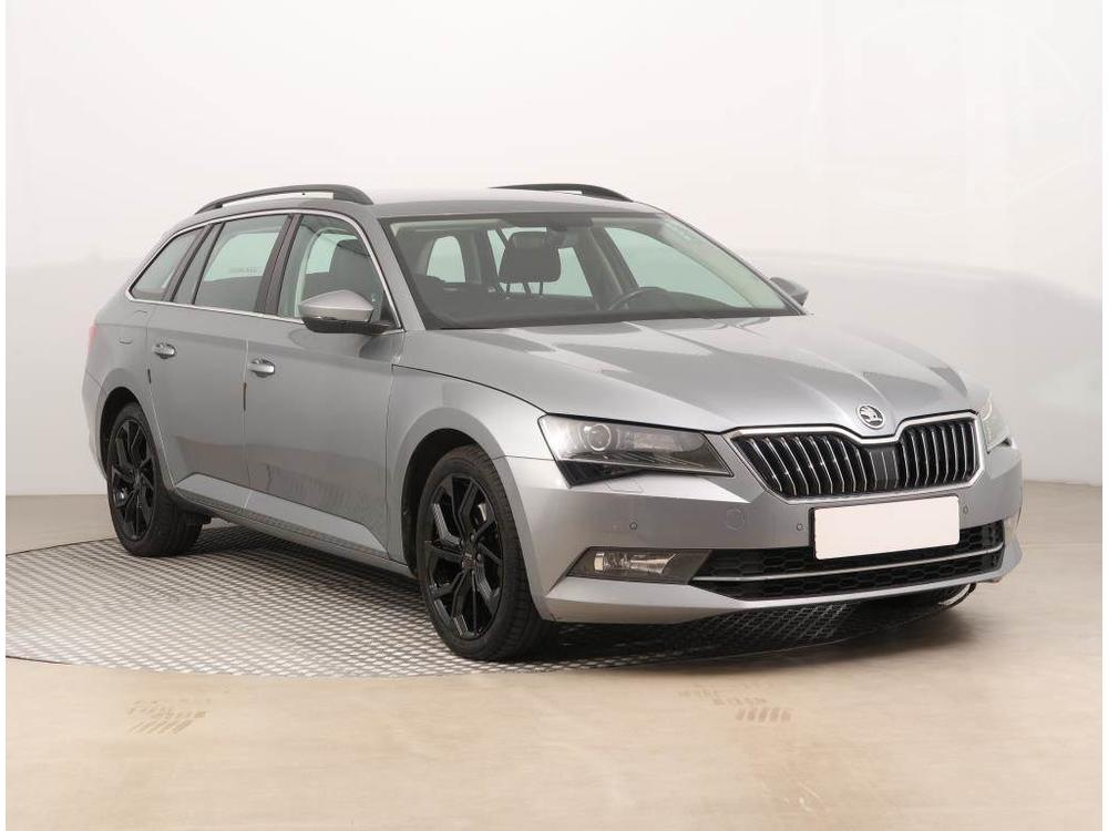 Škoda Superb 2.0 TDI, Serv.kniha, Navi