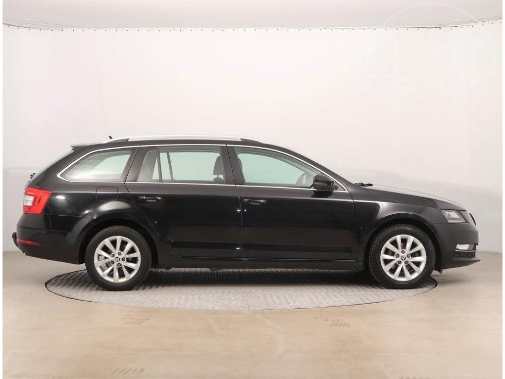 koda Octavia 1.6 TDI, Style, Serv.kniha