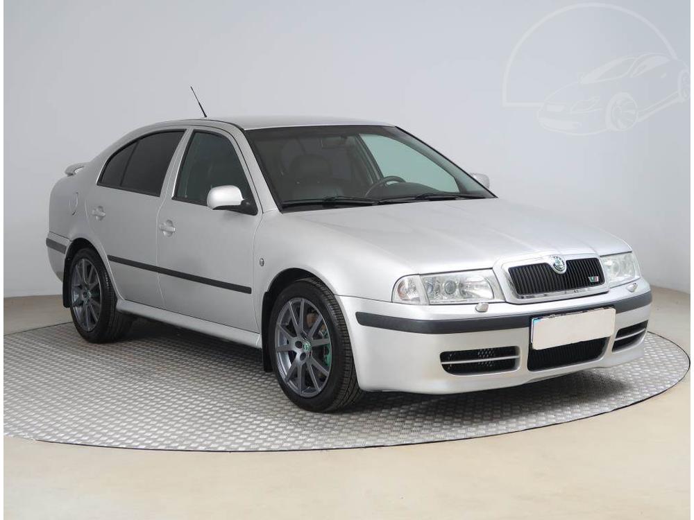 Škoda Octavia RS 1.8 T, Kožené sedačky