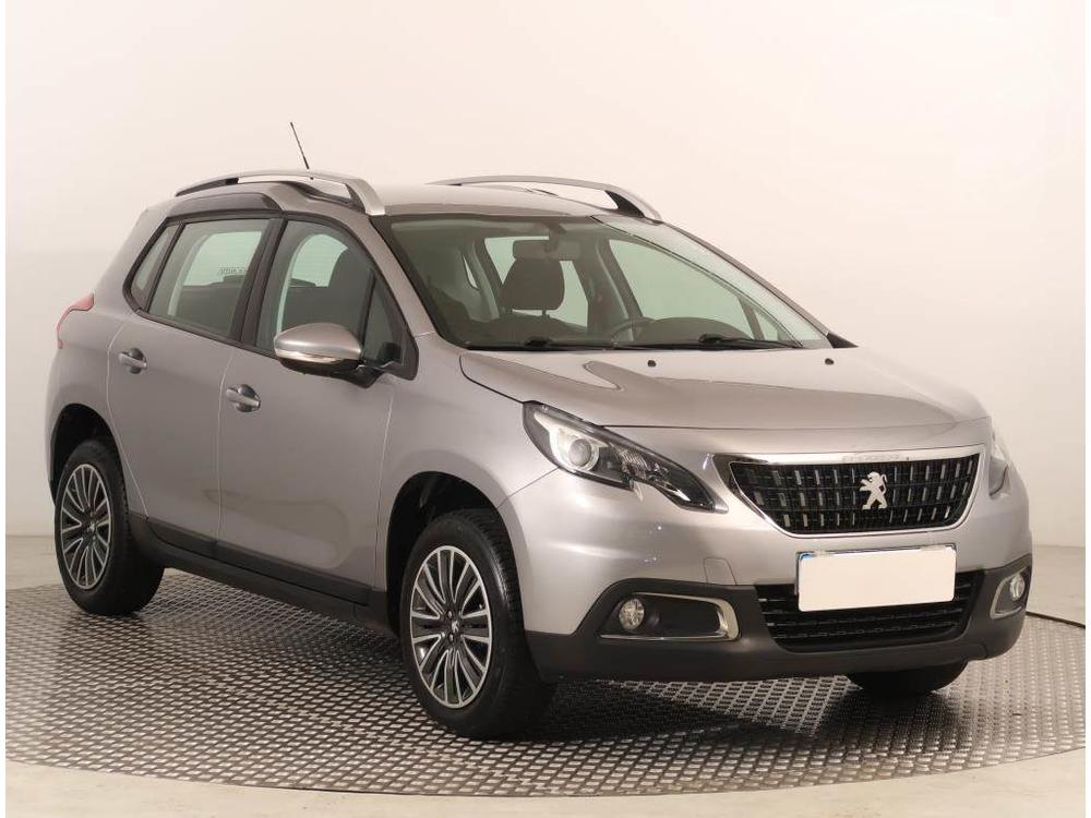 Peugeot 2008 1.2 PureTech, ČR,2.maj