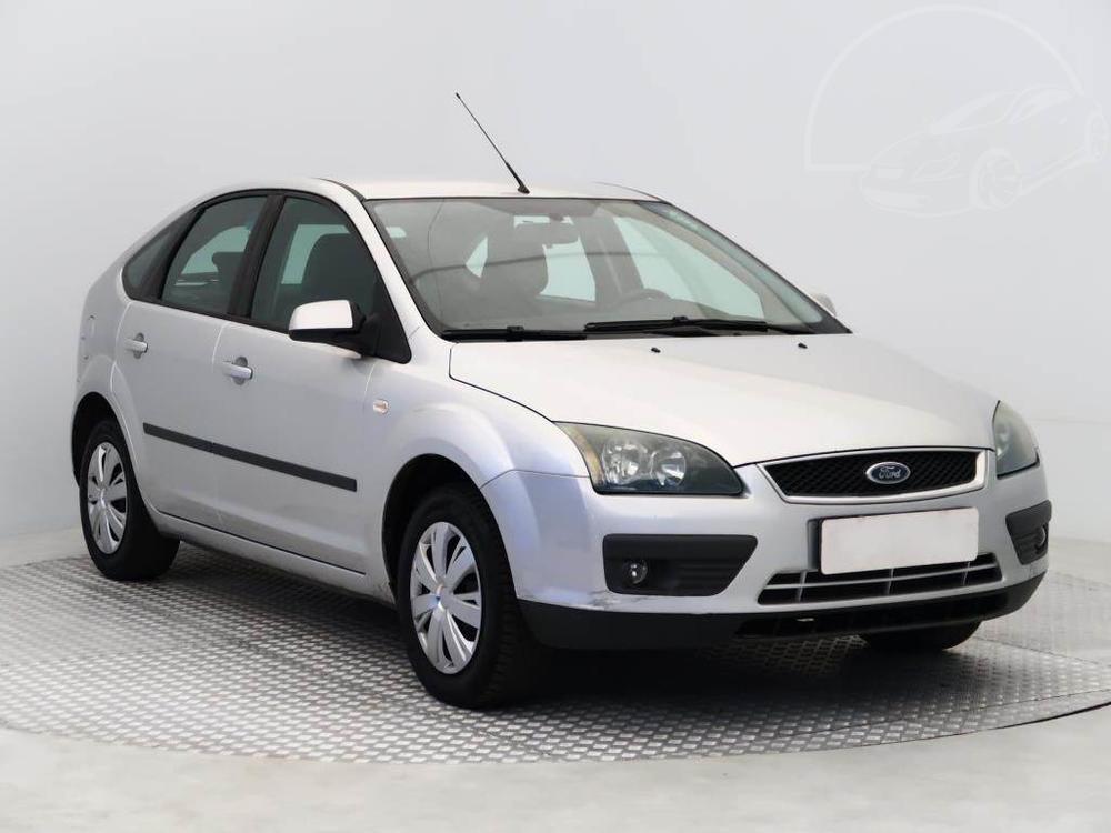 Ford Focus 1.6 16V, nová STK, Klima