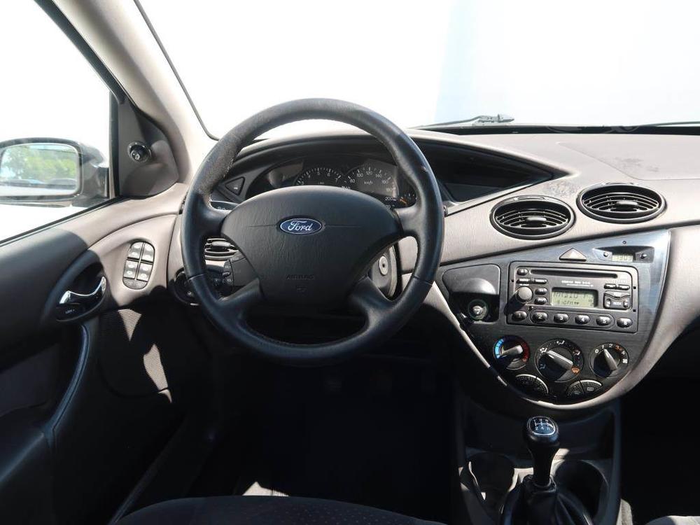 Ford Focus 1.6 16V, po STK