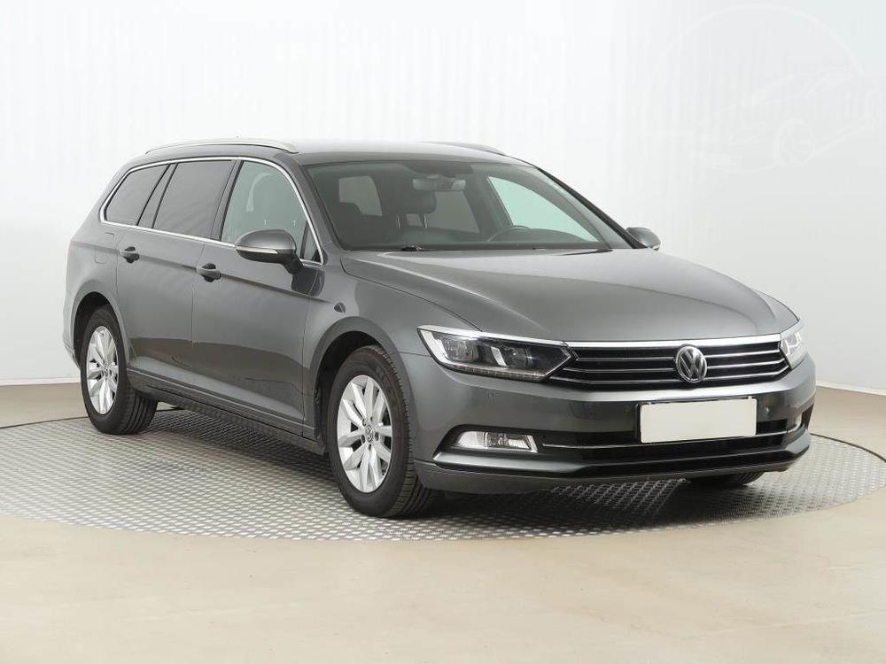 Volkswagen Passat 2.0 TDI, NOVÁ CENA, Kůže, Navi