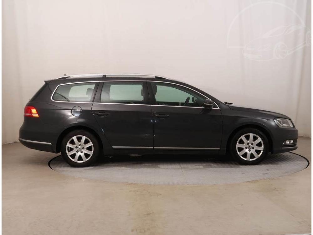 Volkswagen Passat 2.0 TDI, NOV CENA, 4X4