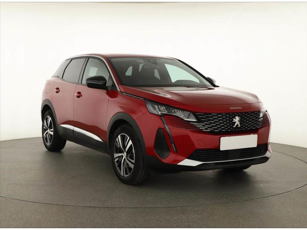 Peugeot 3008 1.2 PureTech, Allure, Navigace