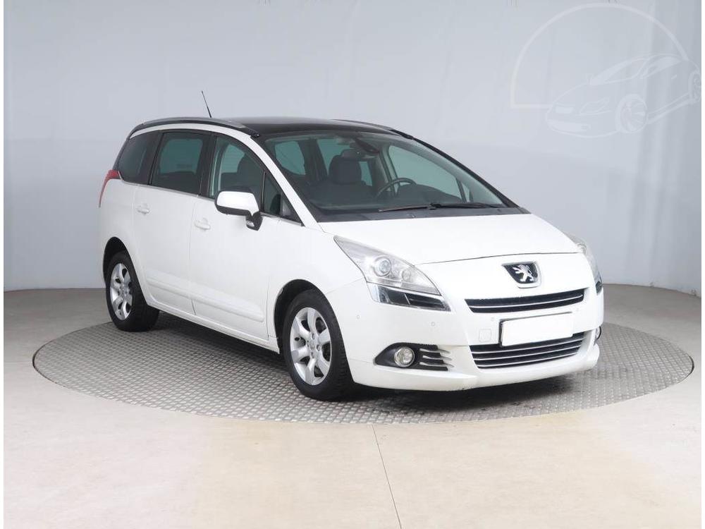 Peugeot 5008 1.6 HDi, Navi, Xenony