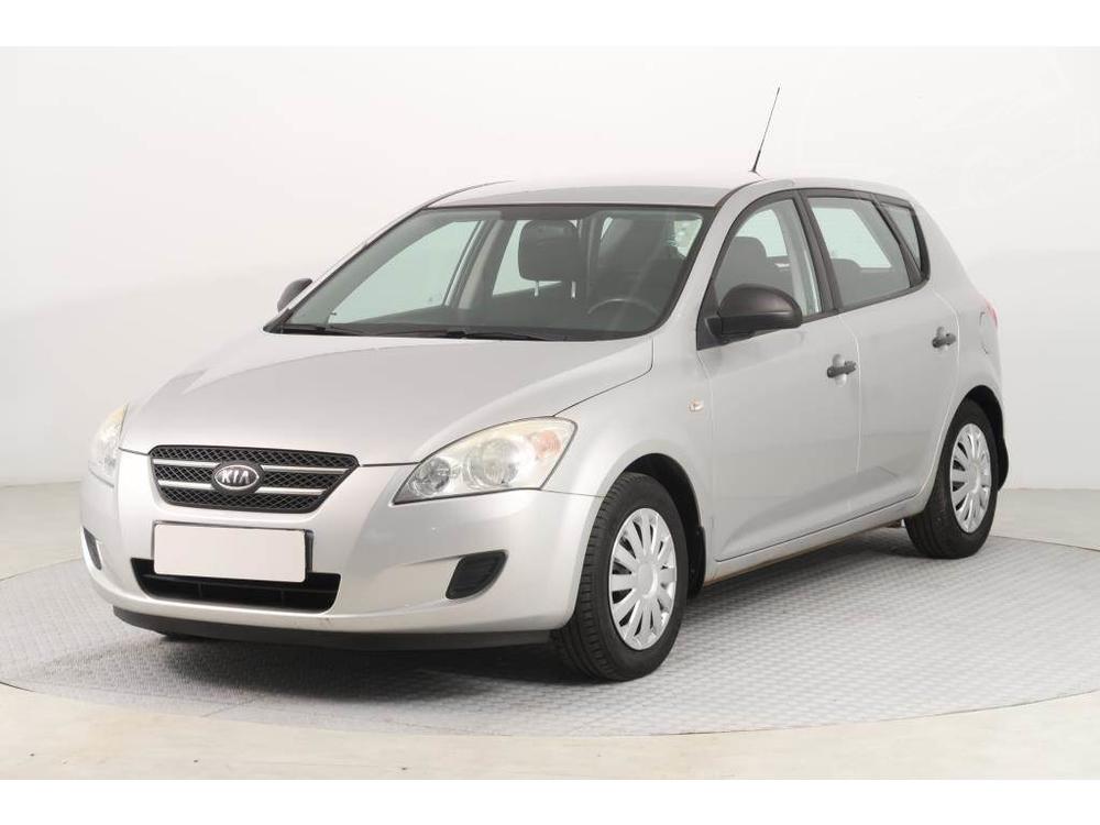 Prodm Kia Ceed 1.4 CVVT, NOV CENA, R,2.maj