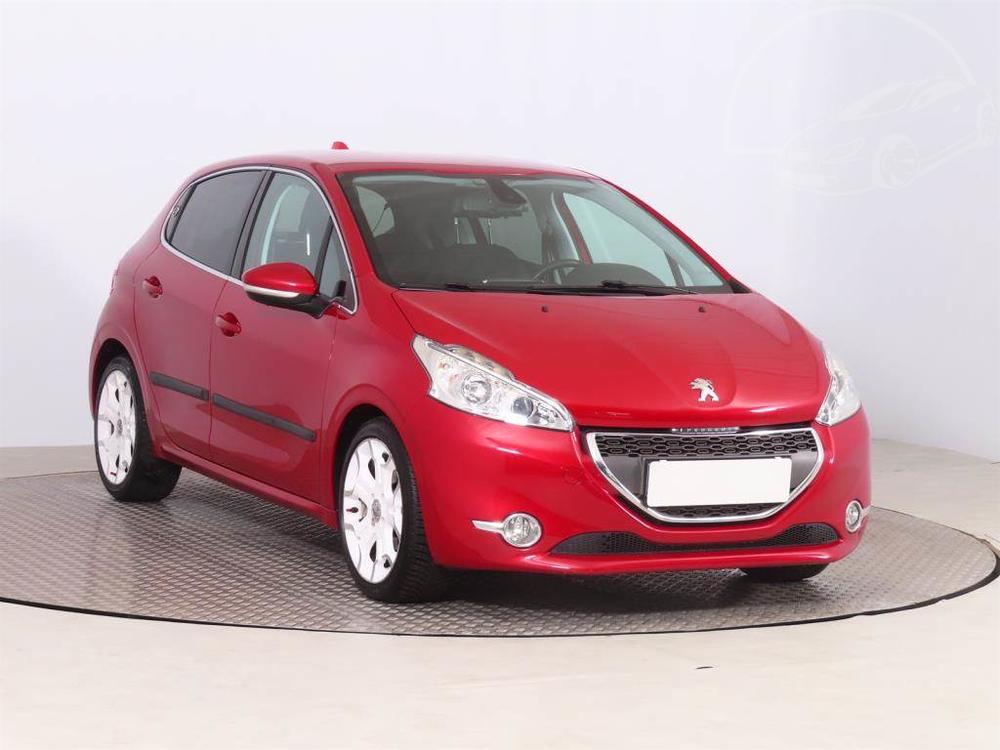 Peugeot 208 1.6 e-HDi, Navi