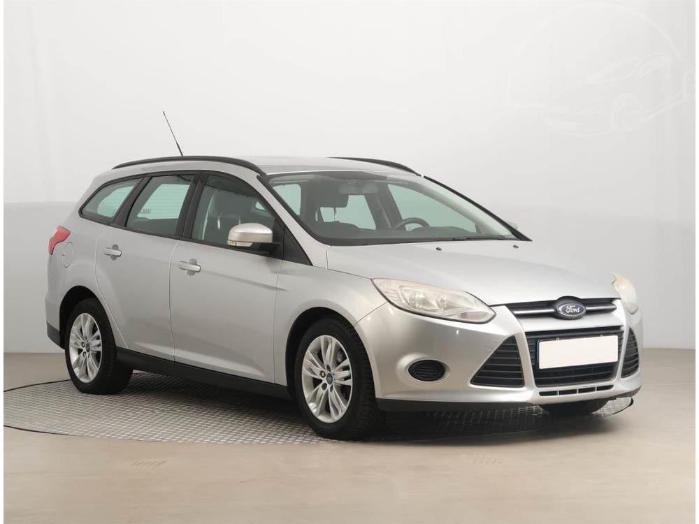 Ford Focus 1.6 TDCi, Parkovací asistent