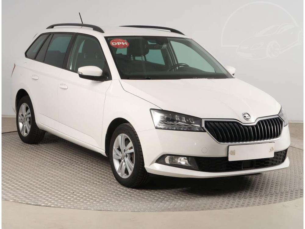 Škoda Fabia 1.0 TSI, ČR,1.maj, Serv.kniha