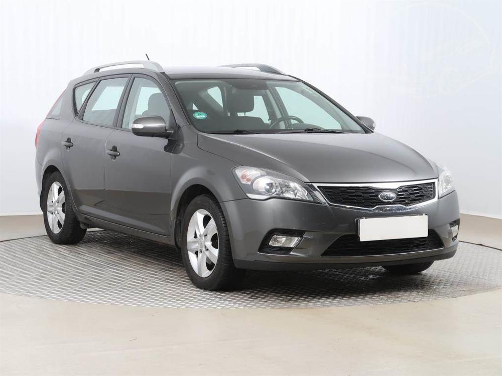 Kia Cee´d 1.6 CRDi, ČR,2.maj, Serv.kniha