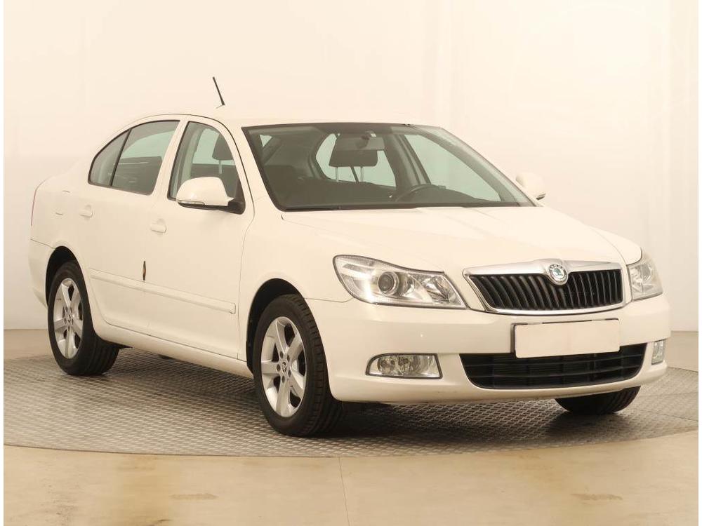 Škoda Octavia 1.6 TDI, ČR,2.maj, Serv.kniha