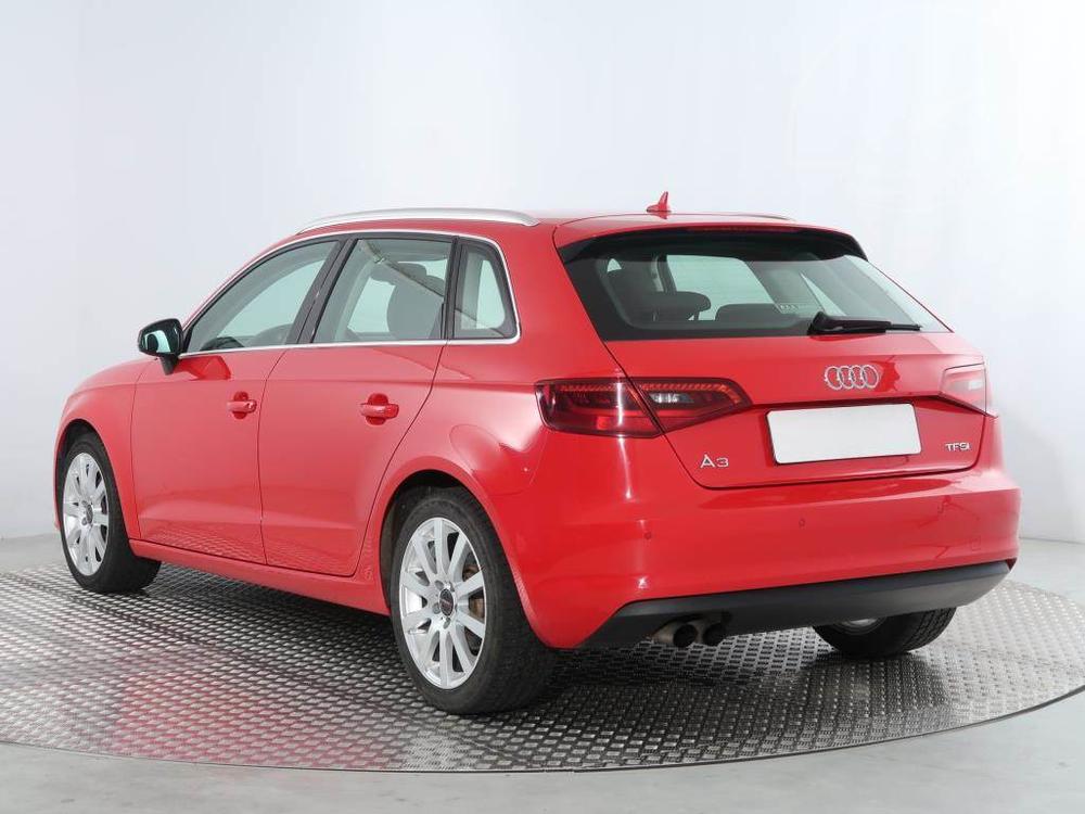 Audi A3 1.4 TFSI, Automat, Navi