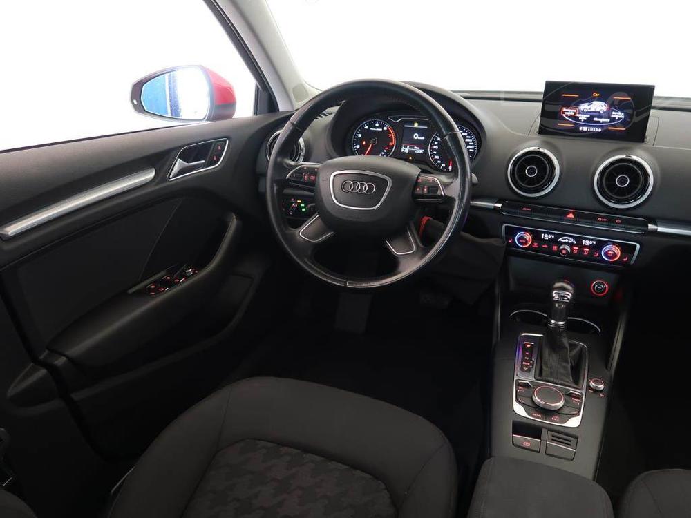 Audi A3 1.4 TFSI, Automat, Navi