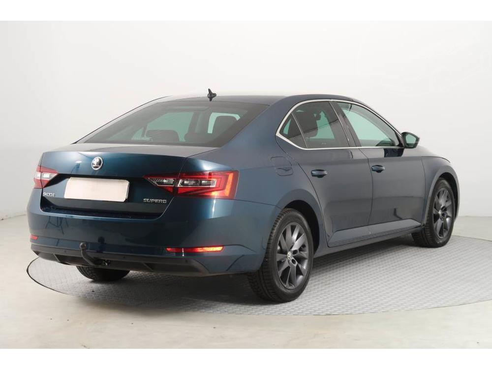 koda Superb 2.0 TDI, NOV CENA, Navi