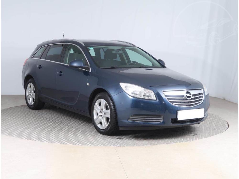 Opel Insignia 1.8, Serv.kniha