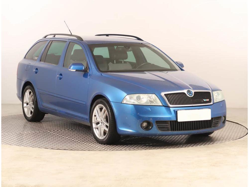 Škoda Octavia RS 2.0 TDI, Xenony