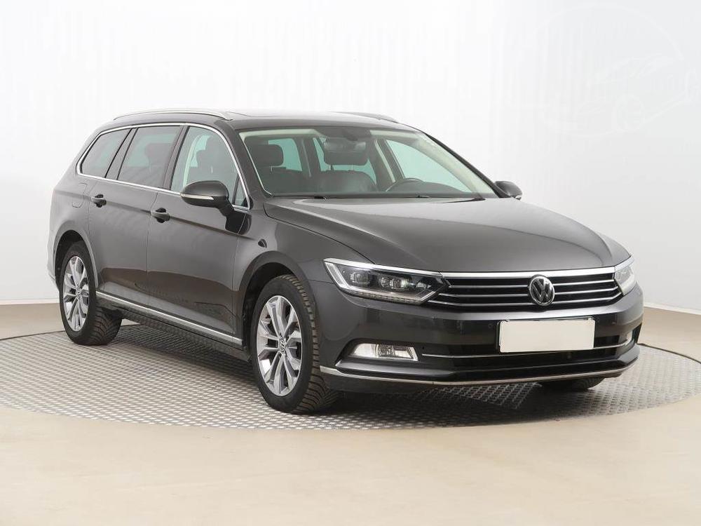 Prodm Volkswagen Passat 2.0 TDI, Highline, NOV CENA