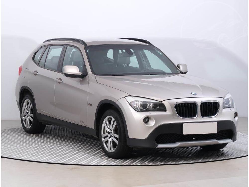 BMW X1 sDrive18d, Xenony