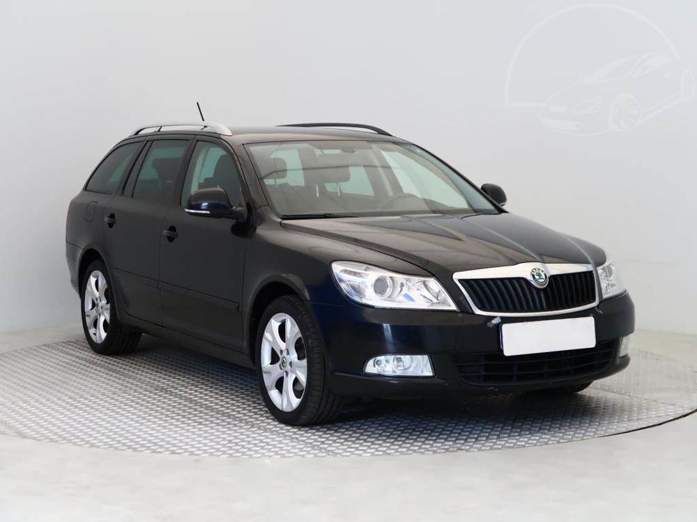 Škoda Octavia 1.6 TDI, ČR,2.maj, Serv.kniha