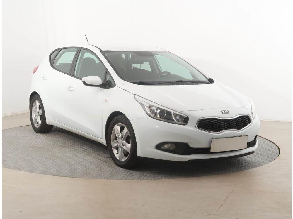 Kia Cee´d 1.4 CVVT, ČR,2.maj, Serv.kniha