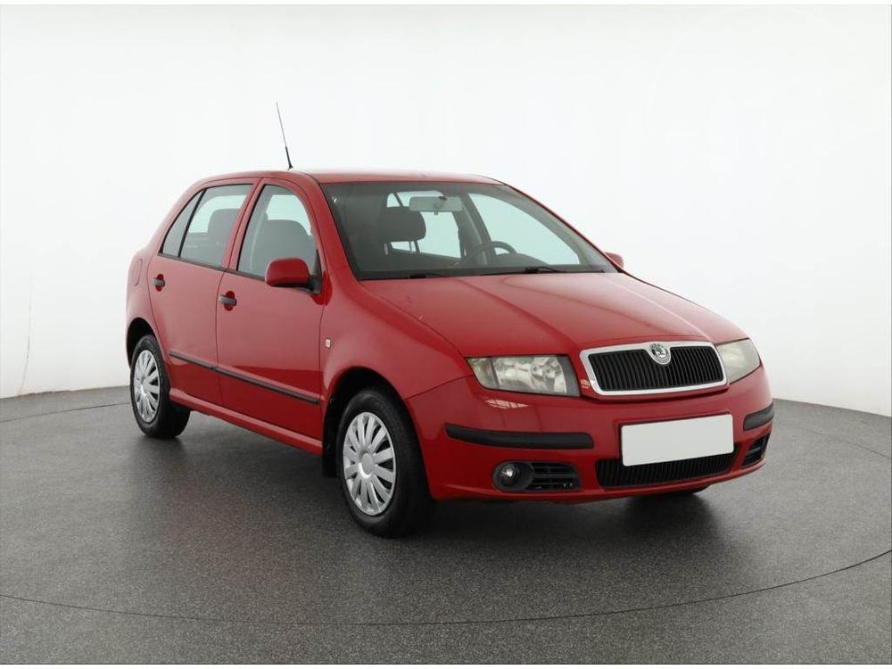 Škoda Fabia 1.2, nová STK, rezervace