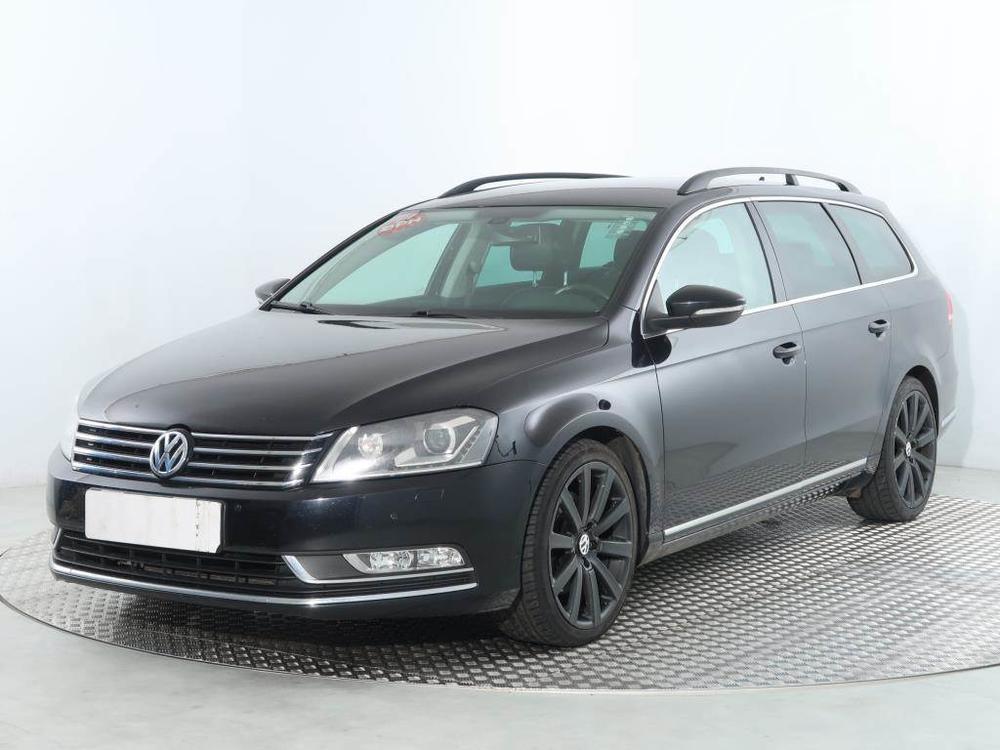 Volkswagen Passat 2.0 TDI, NOV CENA, Automat