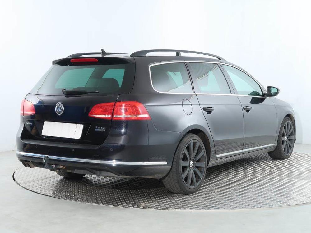 Volkswagen Passat 2.0 TDI, NOV CENA, Automat