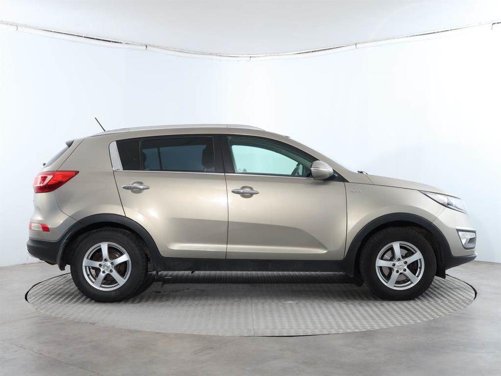 Kia Sportage 2.0 CRDi, Bronze, NOV CENA