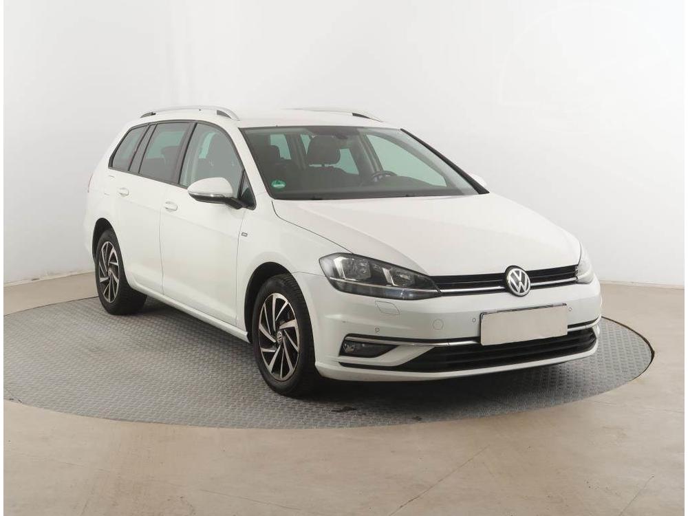 Volkswagen Golf 1.6 TDI, NOVÁ CENA, Navi