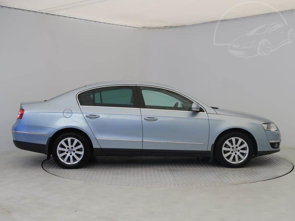 Volkswagen Passat 2.0 FSI, Comfortline