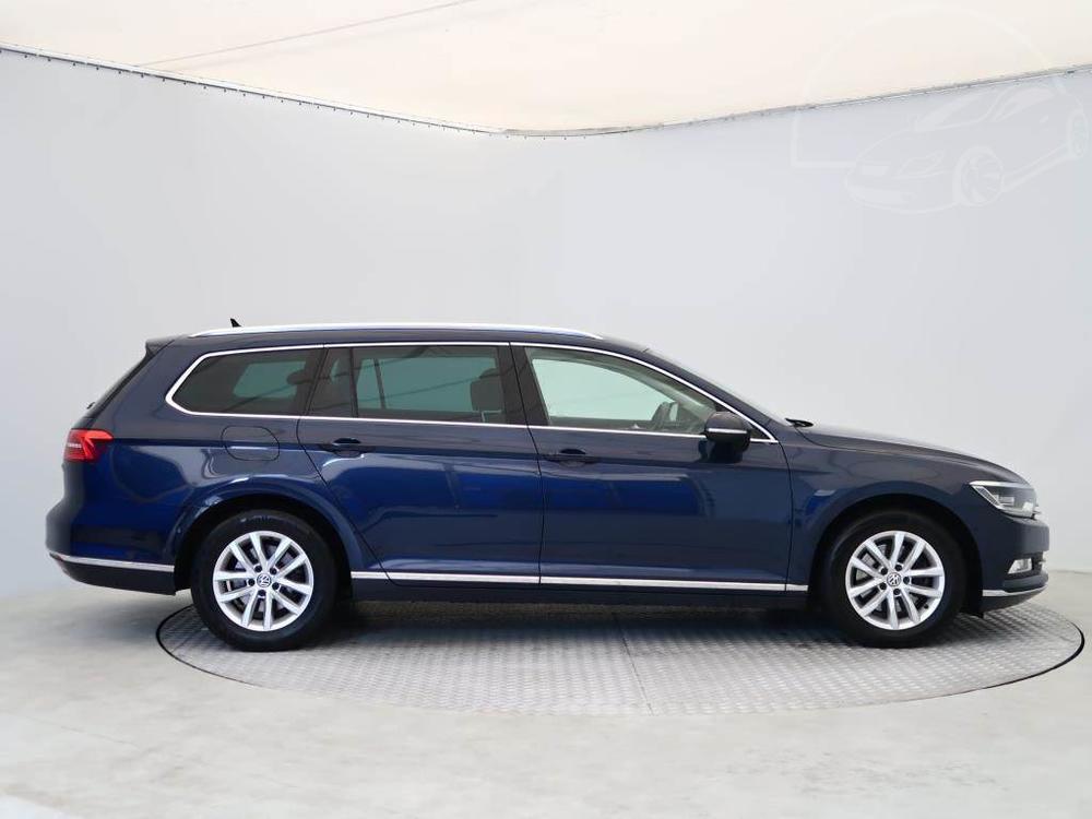 Volkswagen Passat 2.0 TDI, NOV CENA, Serv.kniha