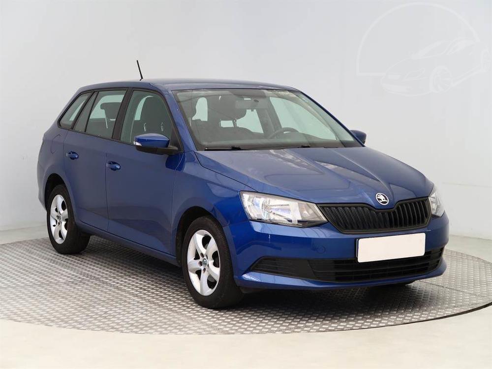 Škoda Fabia 1.0 TSI, ČR,1.maj, Serv.kniha