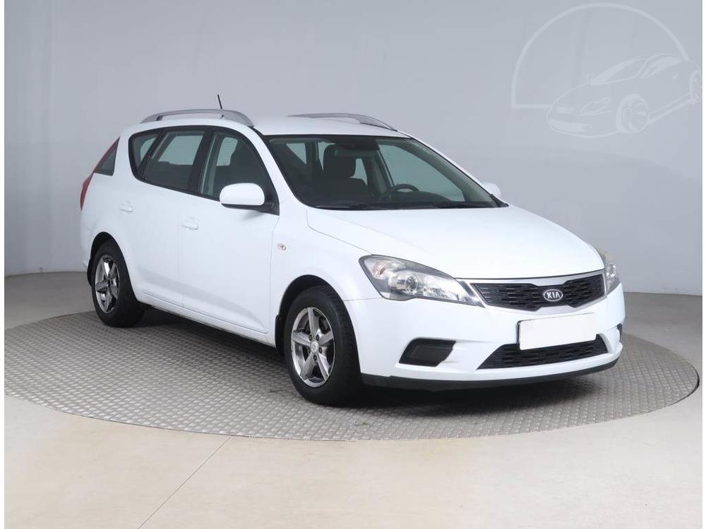 Kia Cee´d 1.4 CVVT, nová STK