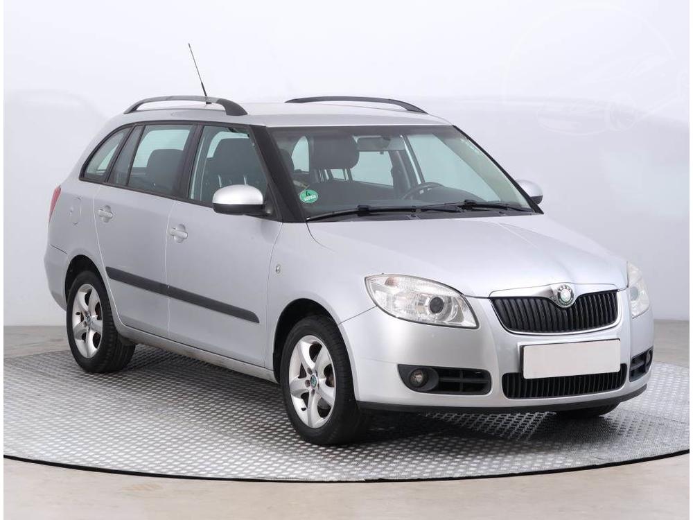 Škoda Fabia 1.2 12V, ČR,2.maj, Serv.kniha