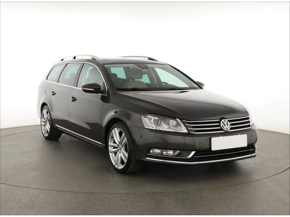 Volkswagen Passat 2.0 TDI, Automat, Navi