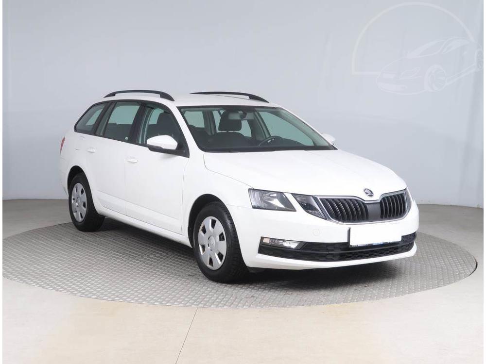 Škoda Octavia 1.6 TDI, ČR,1.maj, Klima