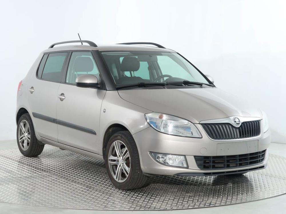 Škoda Fabia 1.2 TSI, ČR,2.maj, Serv.kniha