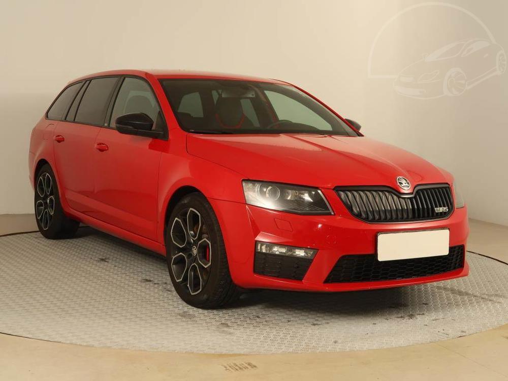 Škoda Octavia RS 2.0 TDI, Kůže