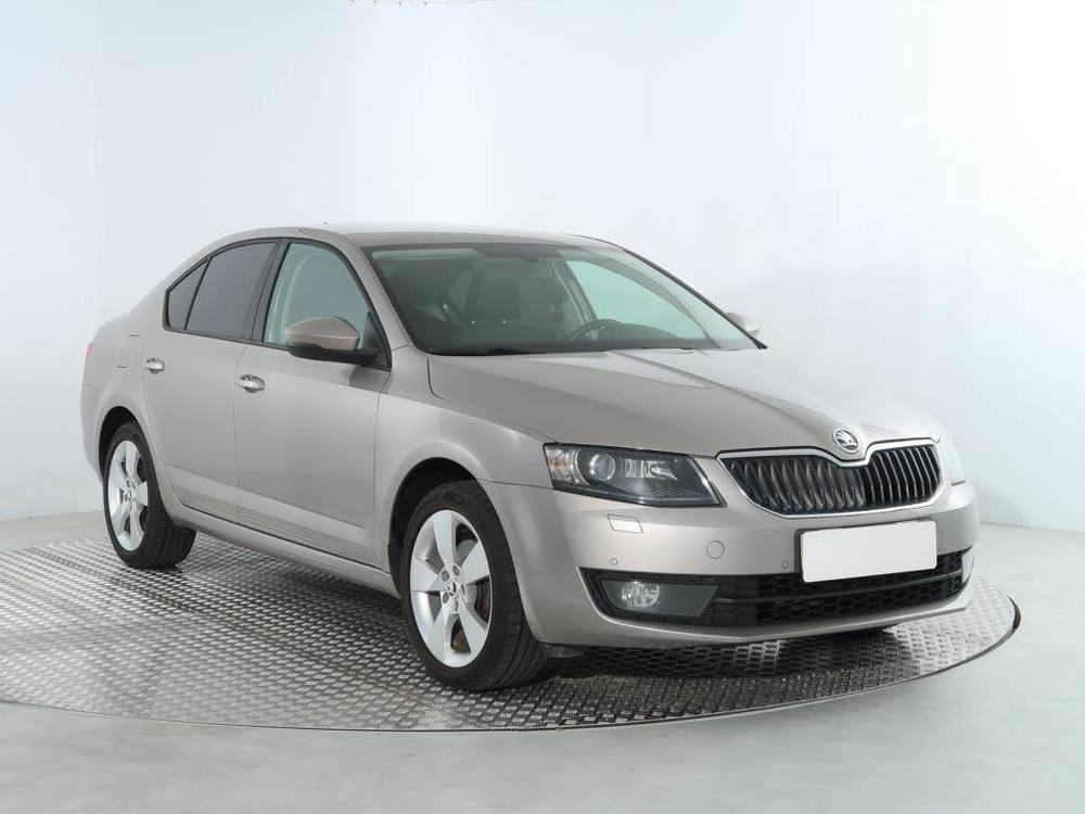 Škoda Octavia 1.6 TDI, Automatická klima