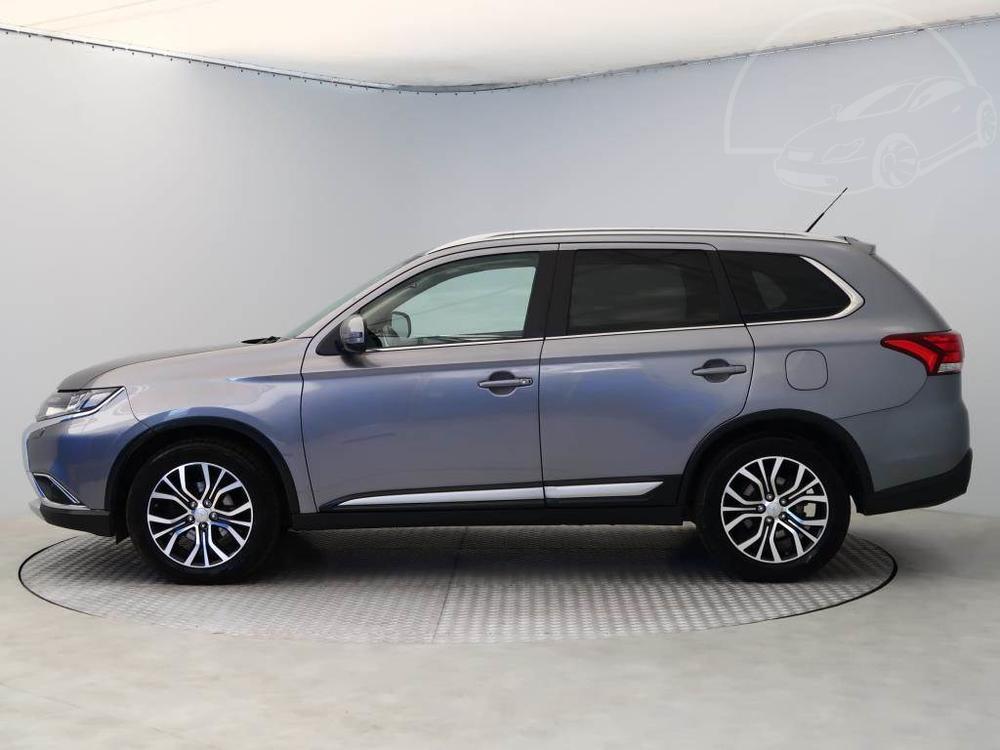 Mitsubishi Outlander 2.2 DI-D, Intense, NOV CENA