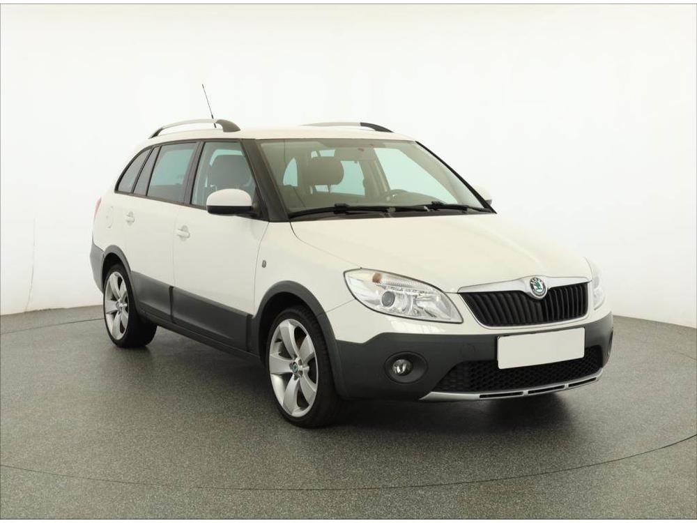 Škoda Fabia Scout 1.2 TSI, Klima, Tempomat