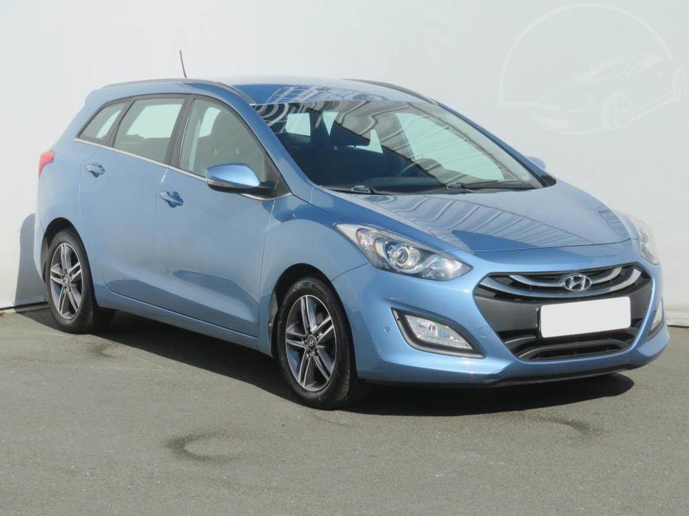 Hyundai i30 1.6 GDI, Automatick klima