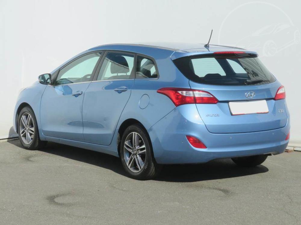 Hyundai i30 1.6 GDI, Automatick klima