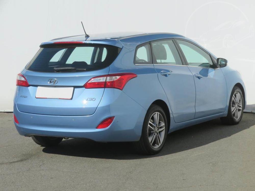 Hyundai i30 1.6 GDI, Automatick klima