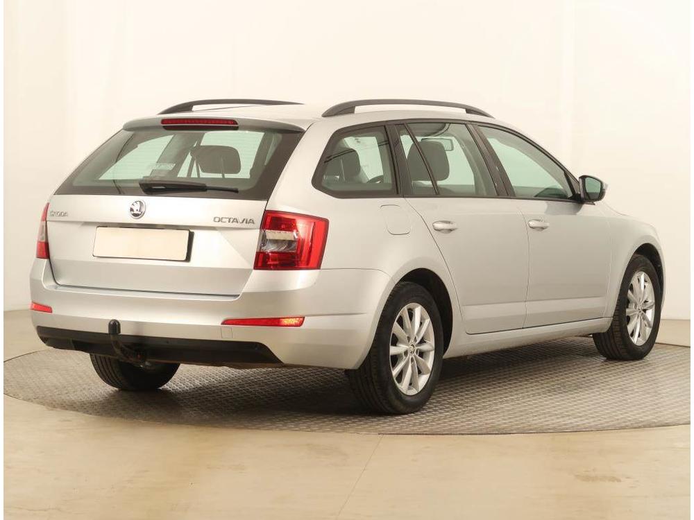 koda Octavia 1.6 TDI, NOV CENA, Klima