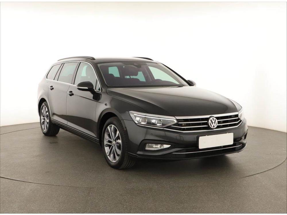 Volkswagen Passat 2.0 TDI, AUTOMAT,NAVI