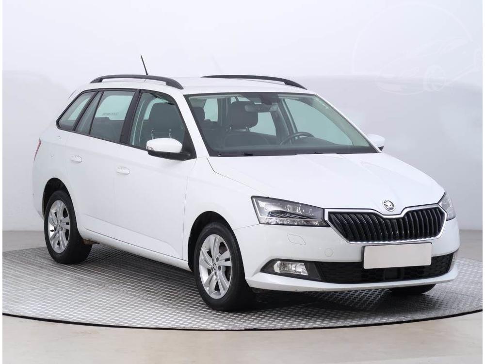 Škoda Fabia 1.0 TSI, ČR,2.maj, Kůže