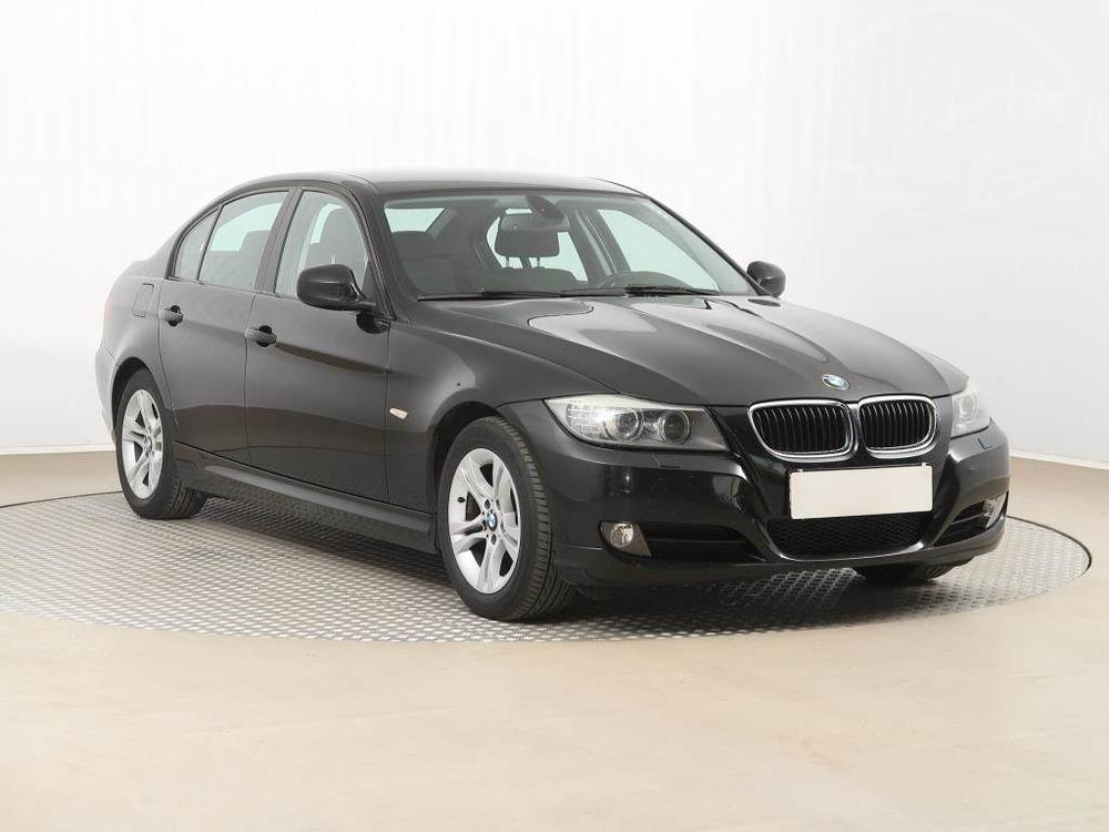 BMW 318 318 i, Xenony