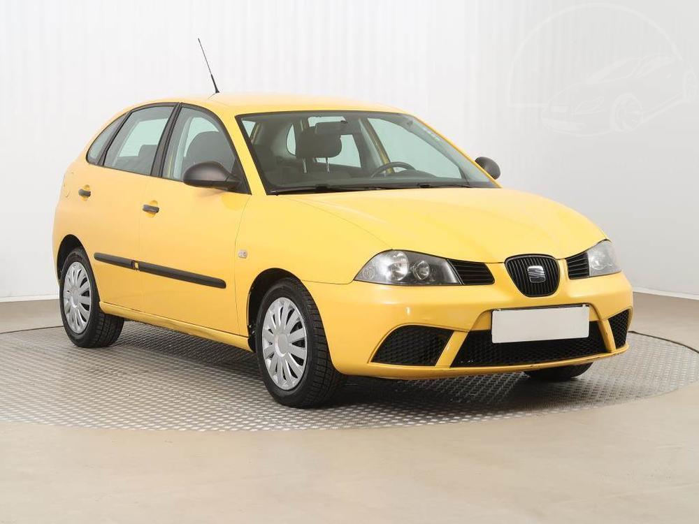 Seat Ibiza 1.2 12V, nová STK, rezervace